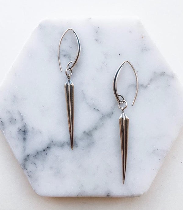 Spike earrings worn on Tessa Young and the Restless | Abrau