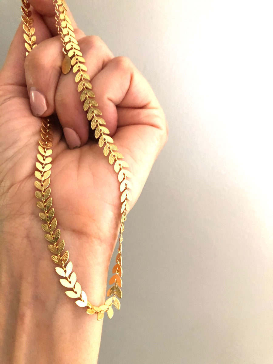 Multi Leaf Choker Necklace | Abrau Jewelry