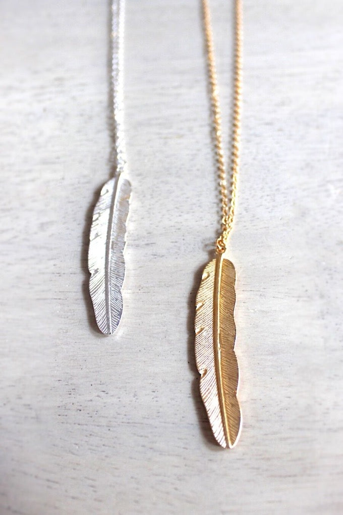 Simple feather minimalist pendant necklace - Boho Style Jewelry